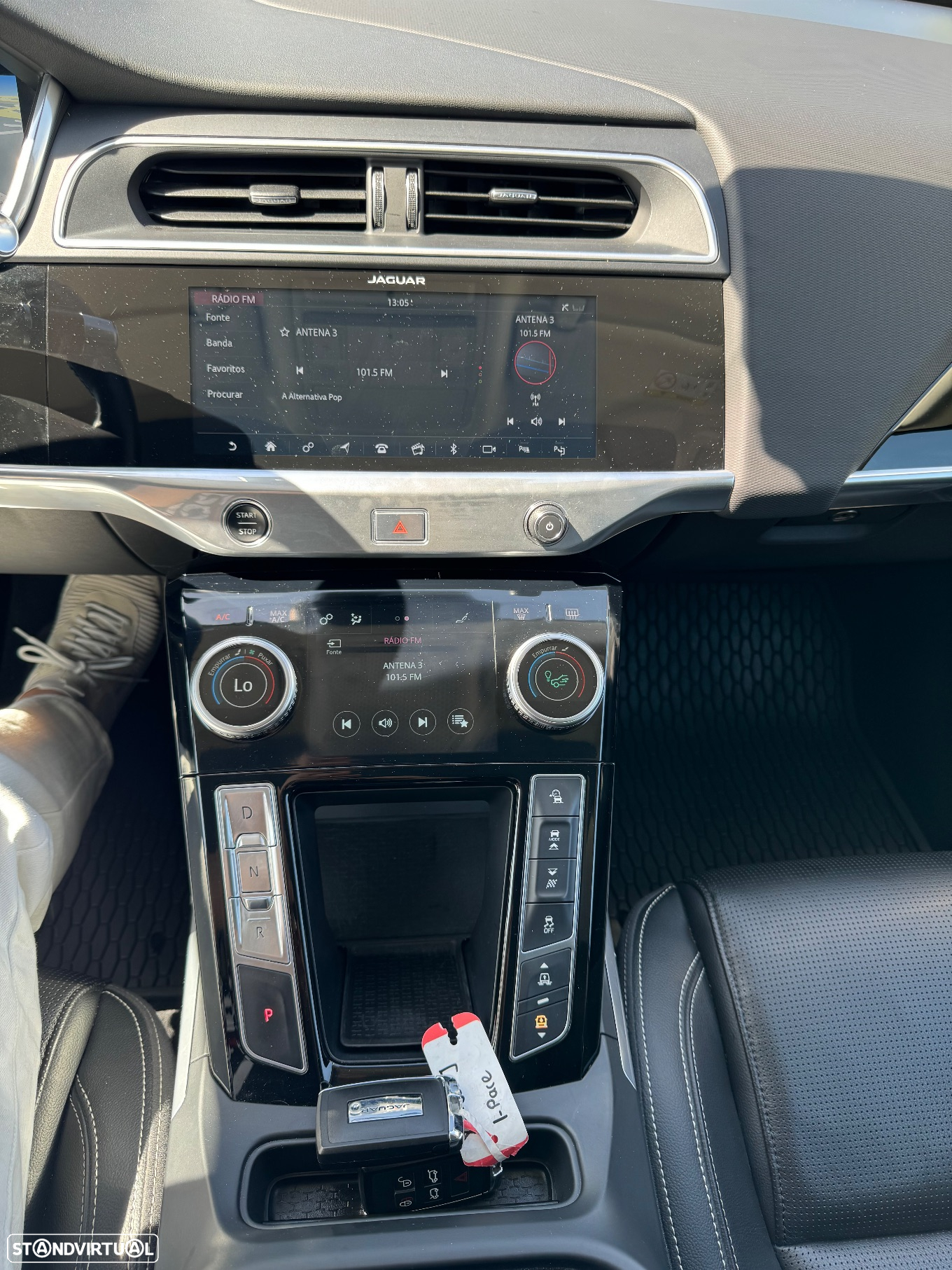 Jaguar I-Pace EV400 R-Dynamic HSE AWD - 11