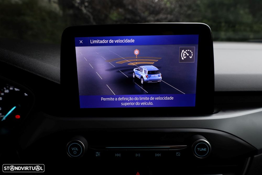 Ford Focus 1.0 EcoBoost MHEV ST-Line - 29