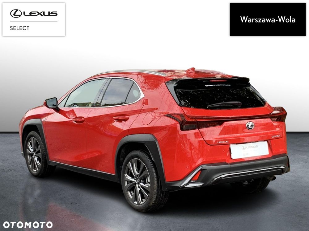 Lexus UX - 3