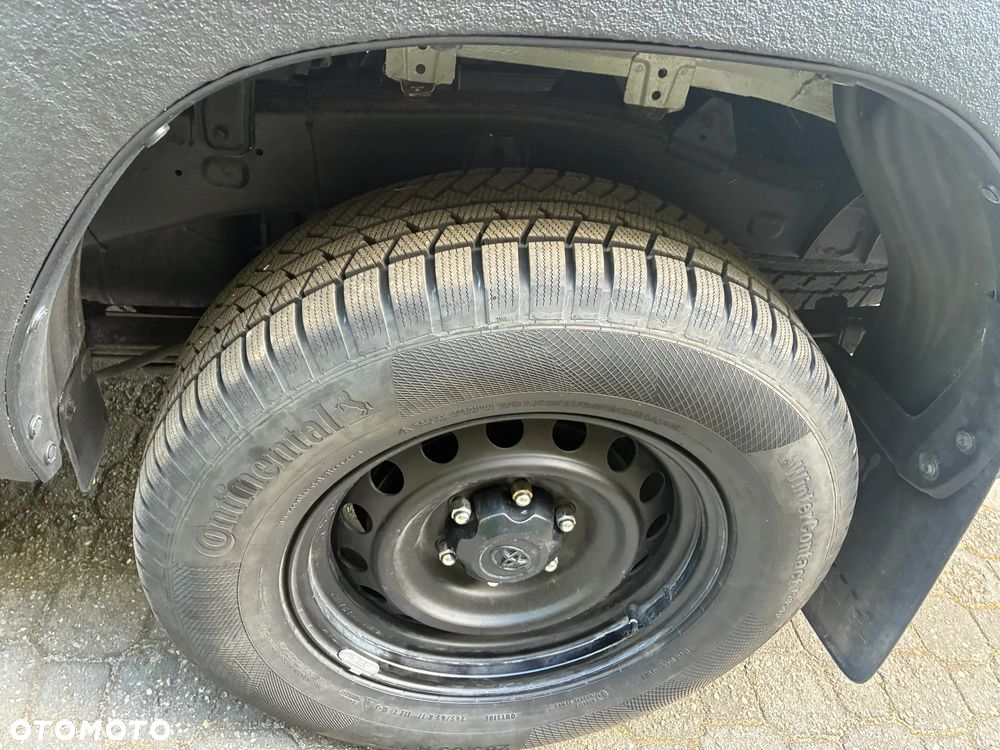 Toyota Hilux 2.4 D-4D Double Cab DLX 4x4 - 36