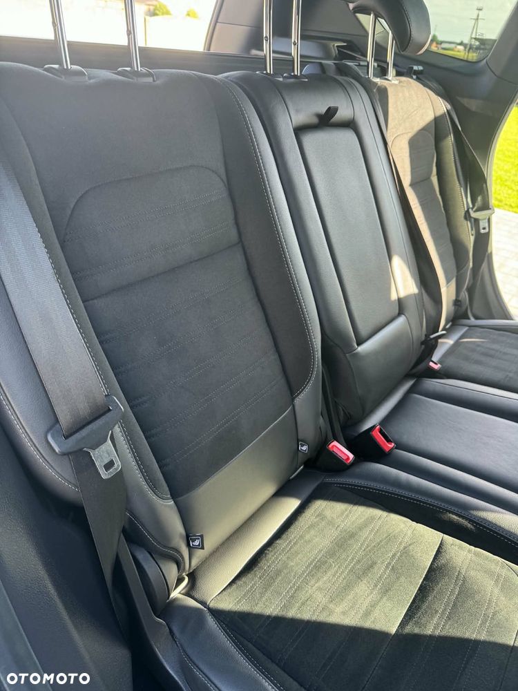 Ford Kuga 1.5 TDCi FWD ST-Line - 19