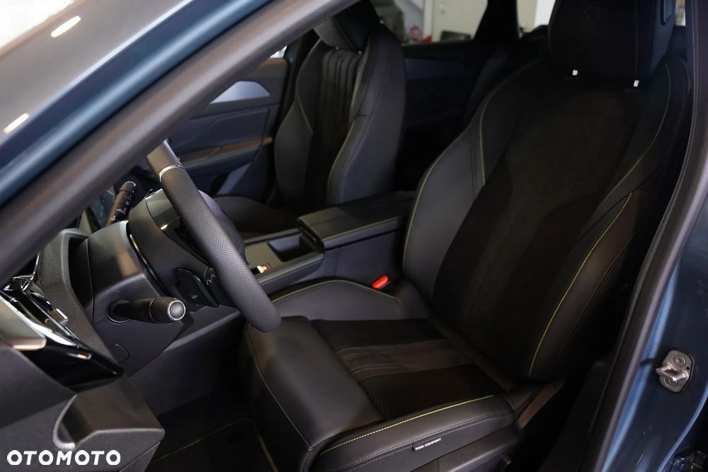 Peugeot 308 1.5 BlueHDi GT Exclusive S&S EAT8 - 11