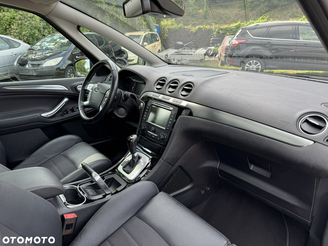 Ford S-Max - 14