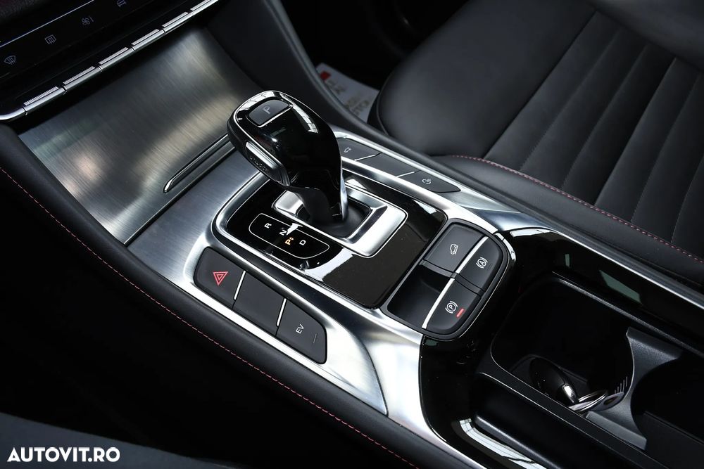 MG EHS 1.5T-GDI Luxury - 13