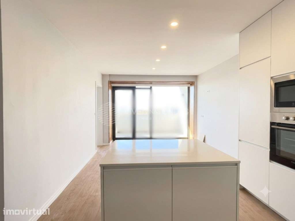 Oferta da Escritura de Compra e Venda. Apartamento T3, totalmente R... - Grande imagem: 5/35
