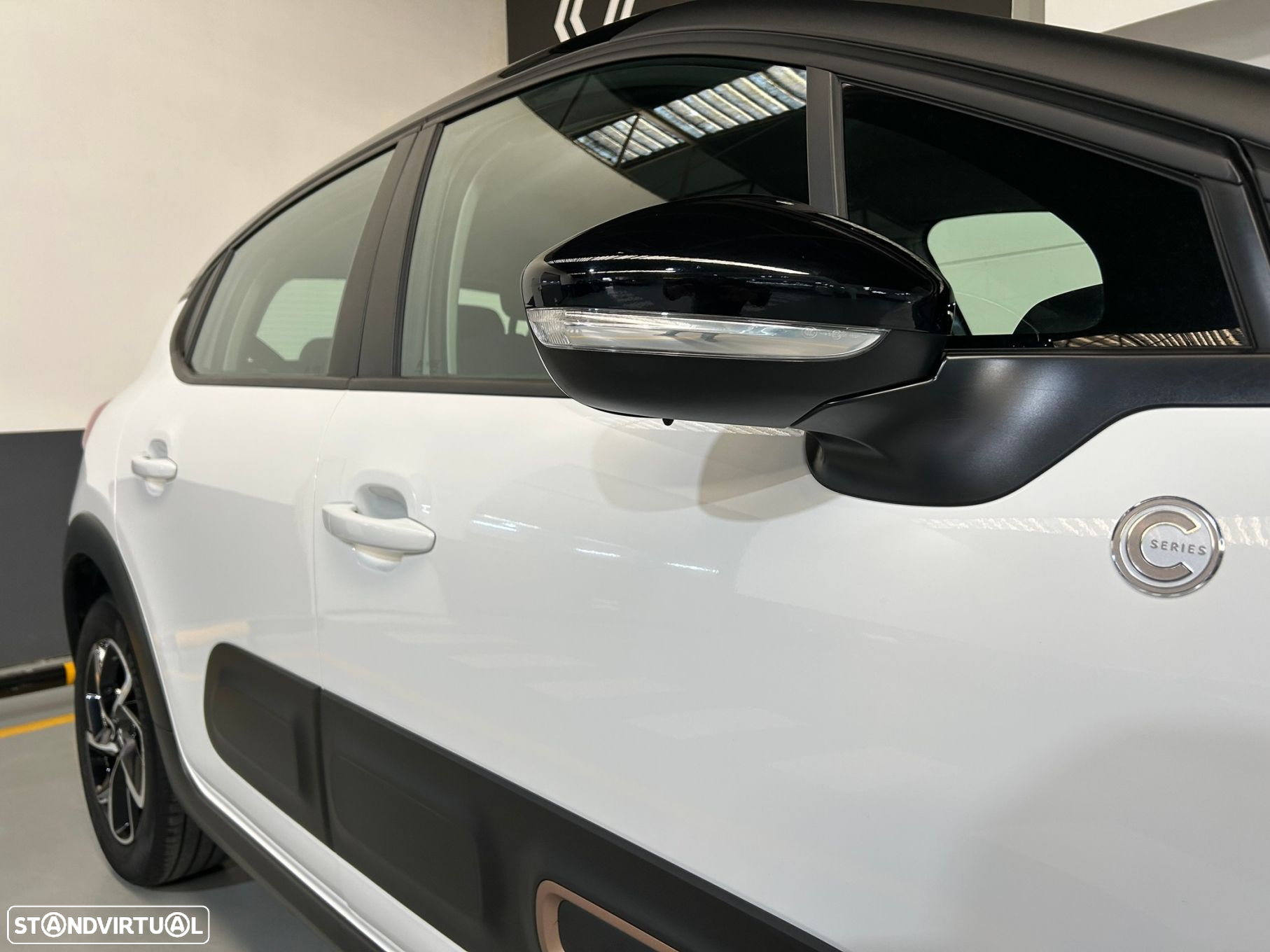 Citroën C3 1.2 PureTech C-Series - 12
