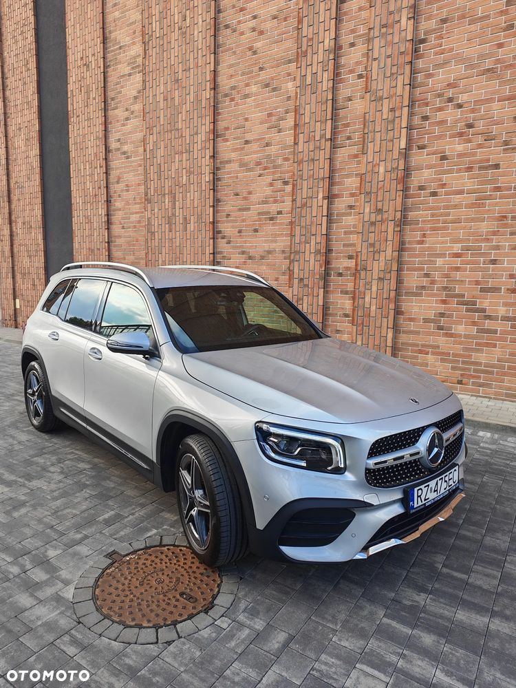 Mercedes-Benz GLB 200 4-Matic AMG Line 8G-DCT - 4