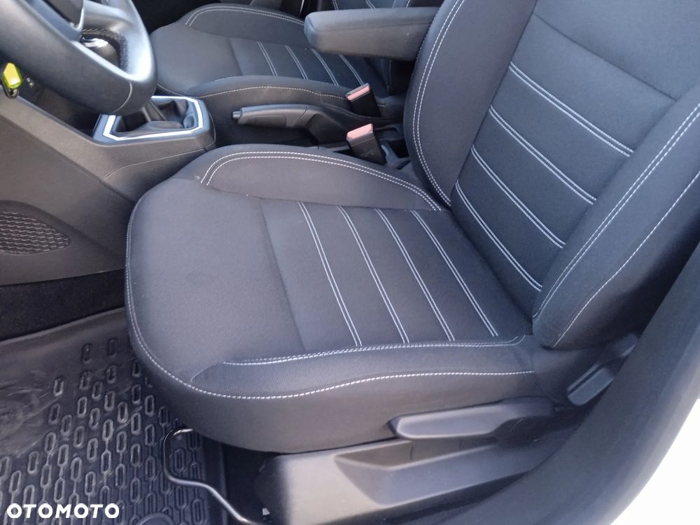 Dacia Sandero TCe 100 Essential - 8