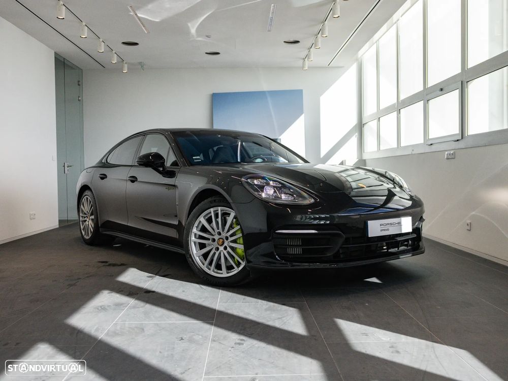 Porsche Panamera 4 E-Hybrid Platinum Edition - 10