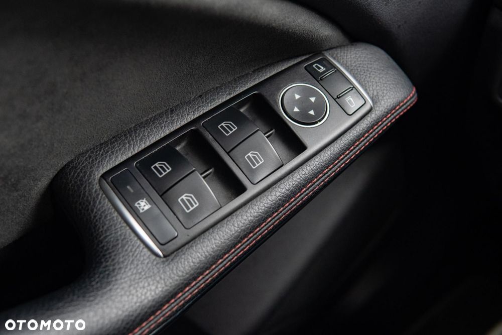 Mercedes-Benz CLA - 31