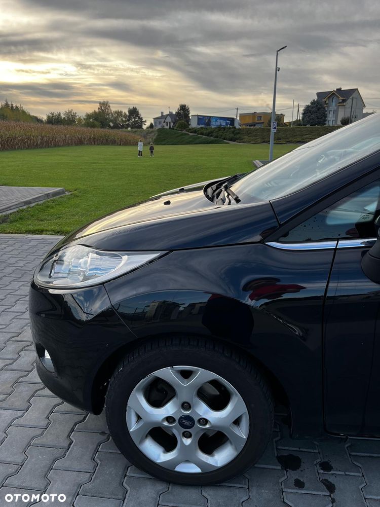Ford Fiesta 1.4 Ghia - 9
