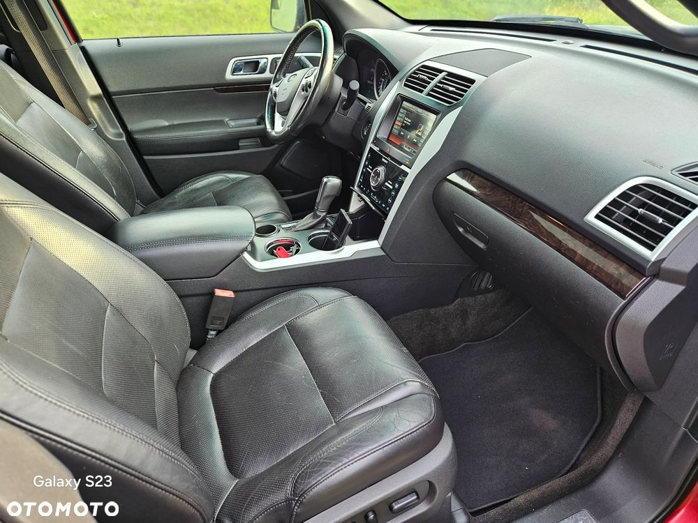 Ford Explorer - 19