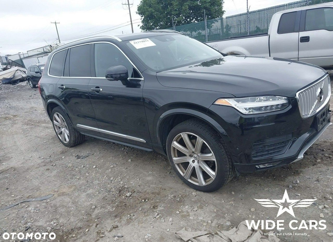 Volvo XC 90 - 1