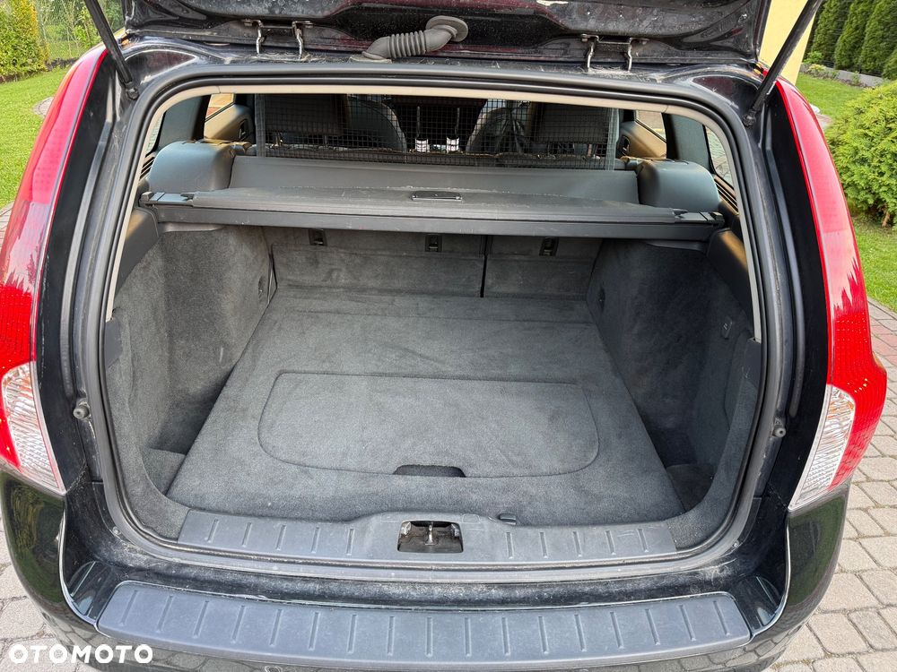 Volvo V50 DPF DRIVe Momentum - 11