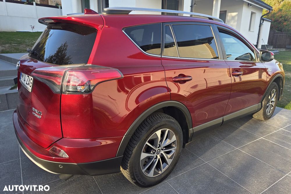 Toyota RAV4 - 10