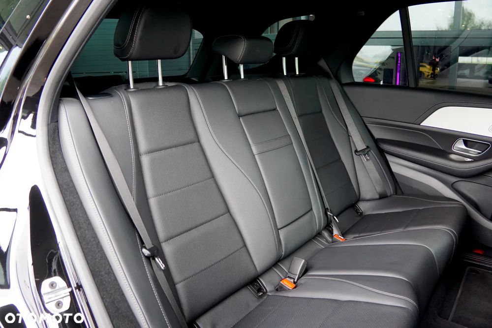 Mercedes-Benz GLE 300 d mHEV 4-Matic AMG Line - 28