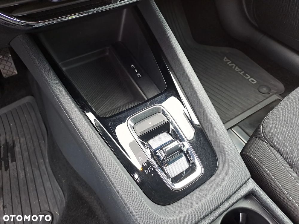 Skoda Octavia 1.5 TSI e-Tec Style DSG - 22