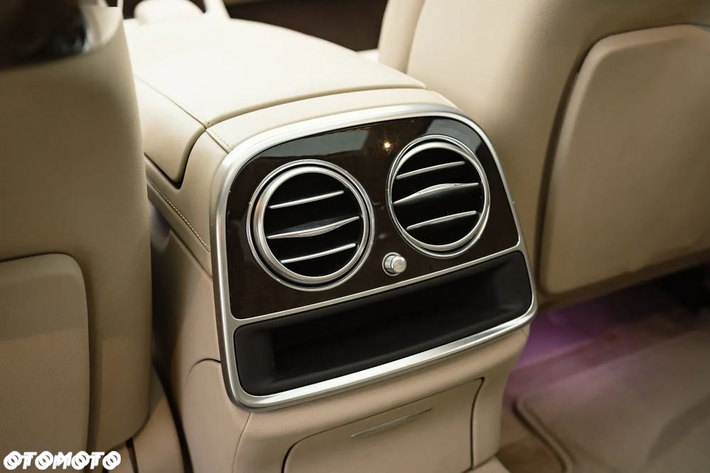 Mercedes-Benz Klasa S 500 4-Matic 7G-TRONIC - 22
