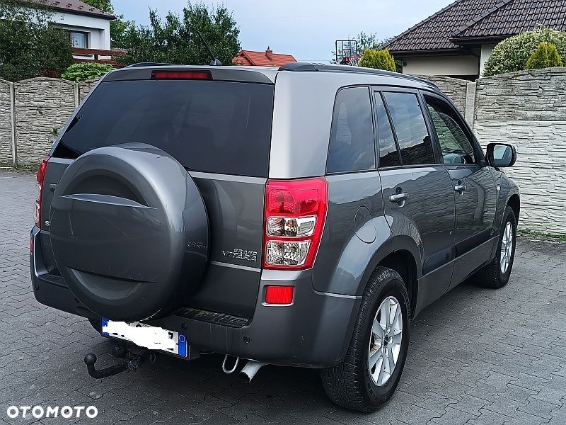 Suzuki Grand Vitara 2.0 TD - 4