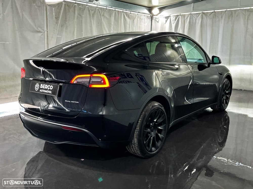 Tesla Model Y Long Range Dual Motor AWD - 5