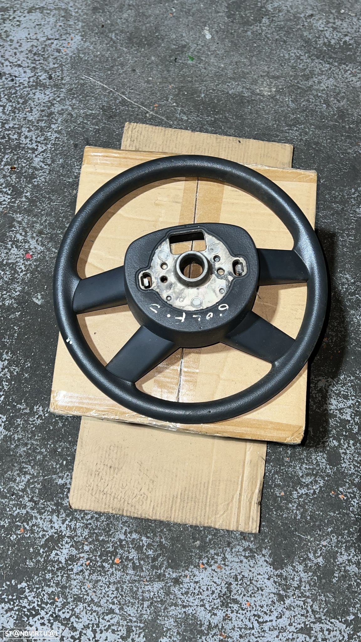 Volante VW Golf V - 2