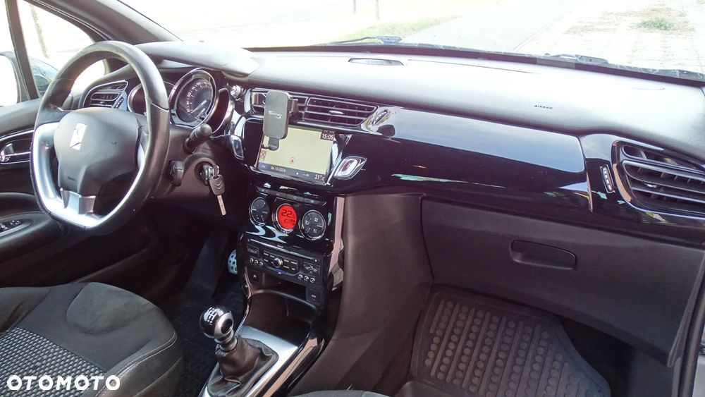 Citroën DS3 1.6 HDi SportChic - 13
