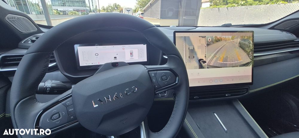 Lynk&Co 01 - 24