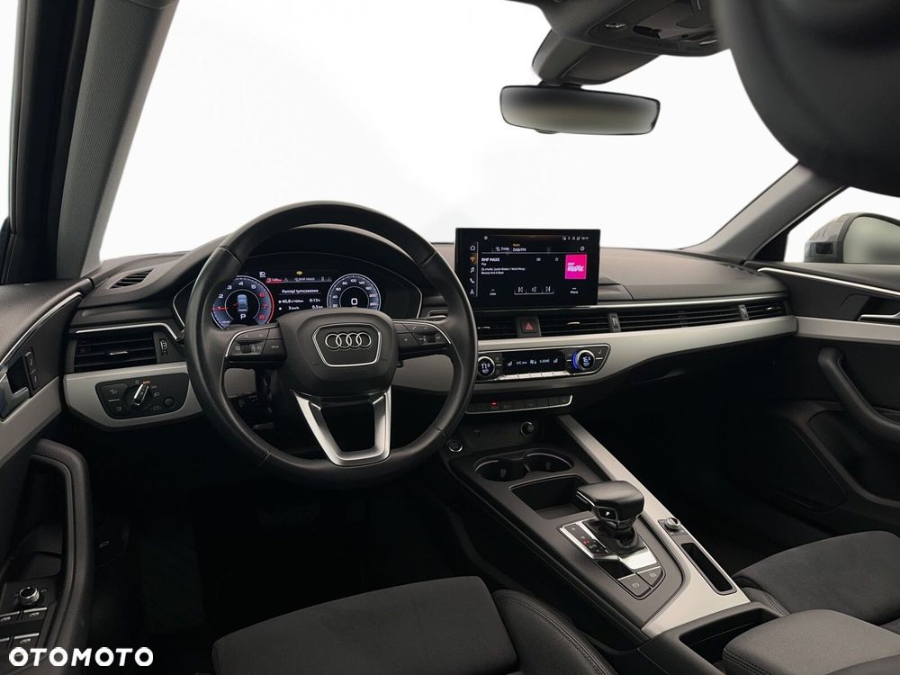 Audi A4 Limousine - 14