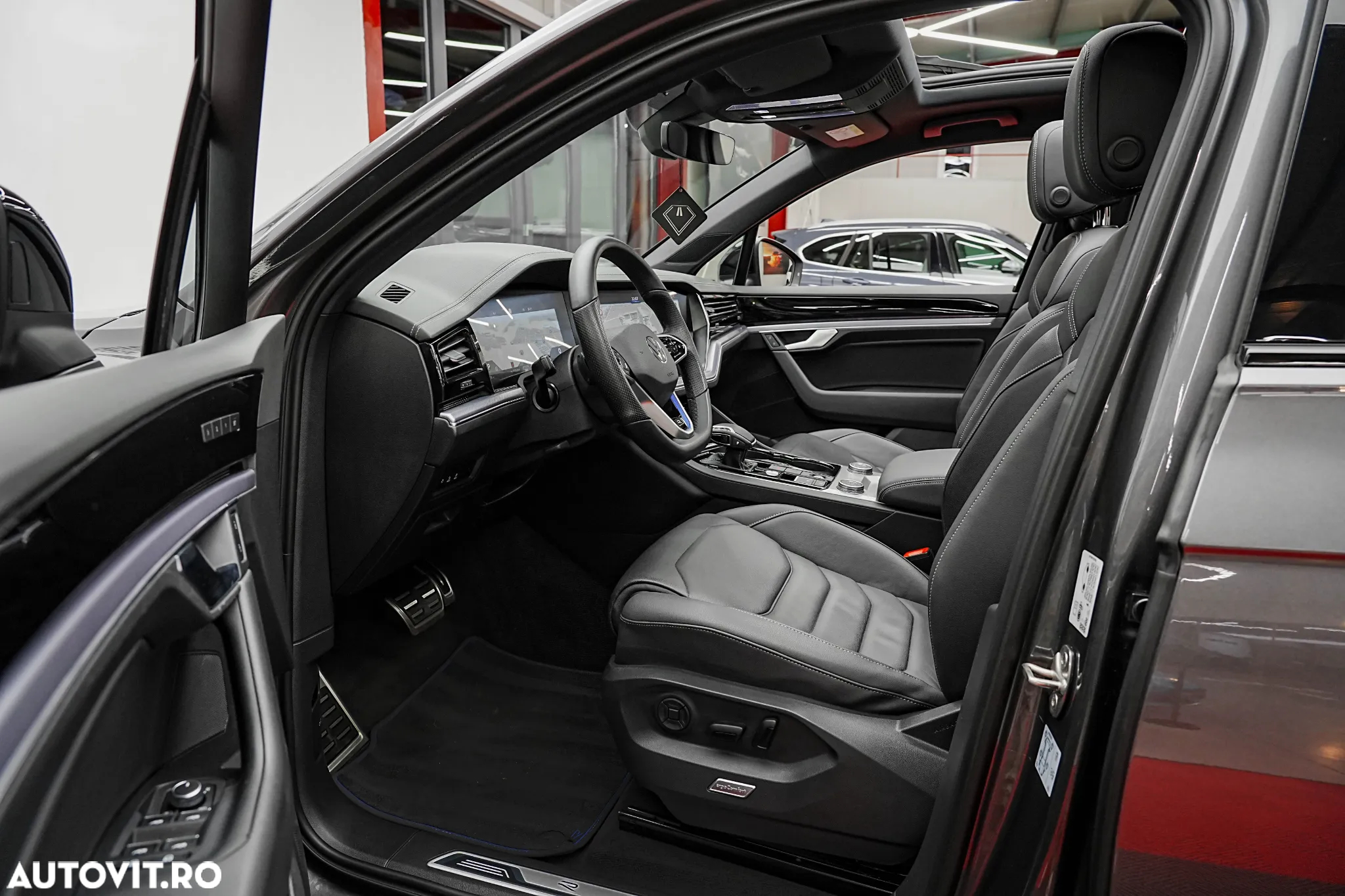 Volkswagen Touareg V6 TSI eHybrid PHEV R - 8