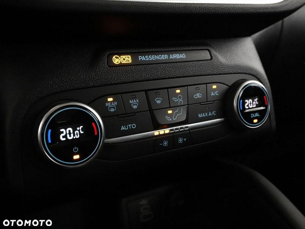 Ford Kuga 2.5 FHEV FWD Titanium eCVT - 29