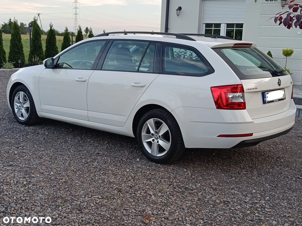 Skoda Octavia 1.6 TDI Ambition - 4
