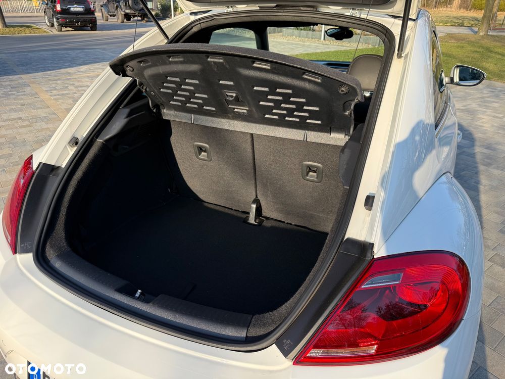 Volkswagen Beetle 2.0 TDI DPF Sport - 22