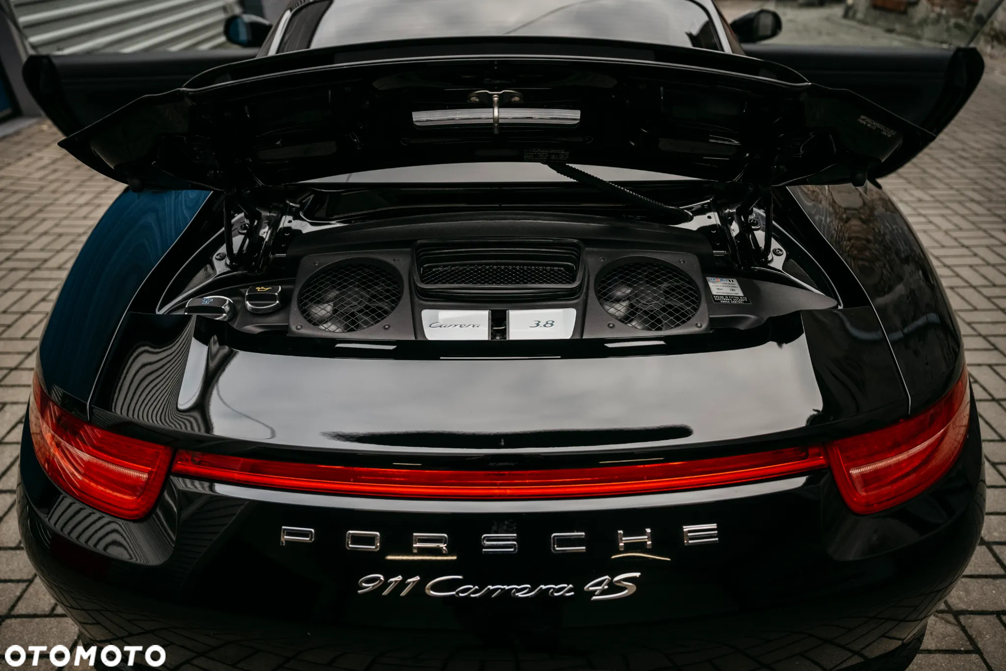 Porsche 911 Carrera 4S PDK - 18
