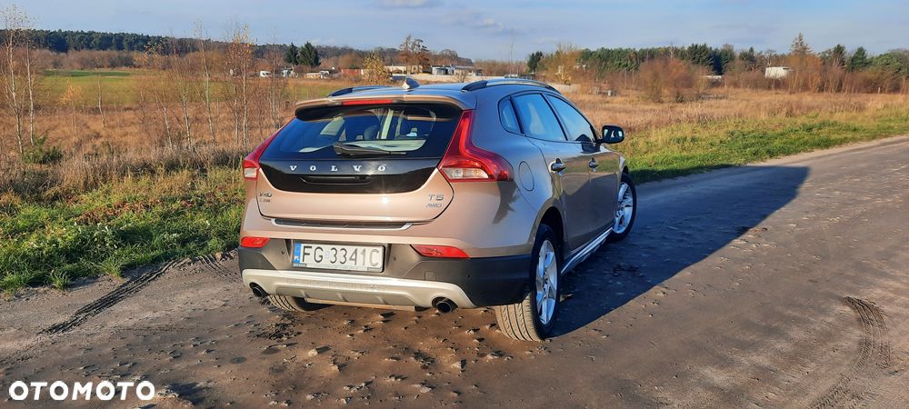 Volvo V40 T5 Momentum - 6