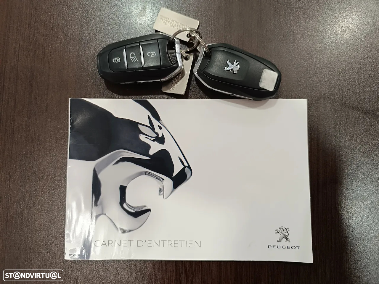 Peugeot 5008 1.2 PureTech Allure EAT8 - 37