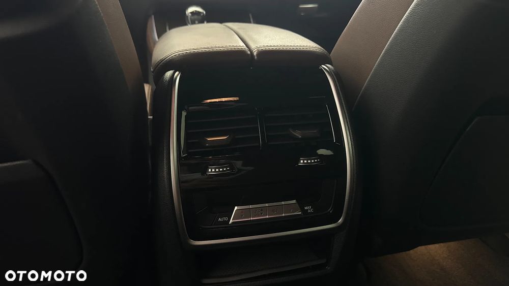 BMW X5 xDrive25d - 9