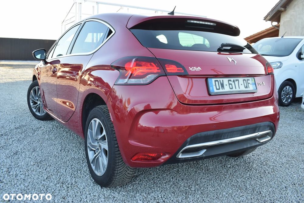 Citroën DS4 BlueHDi 120 S&S SoChic - 2