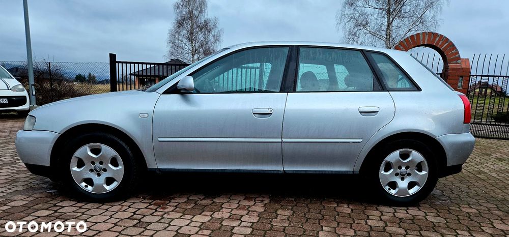 Audi A3 Sportback - 4