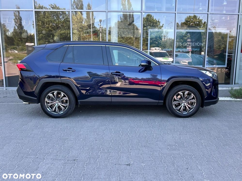 Toyota RAV4 - 6