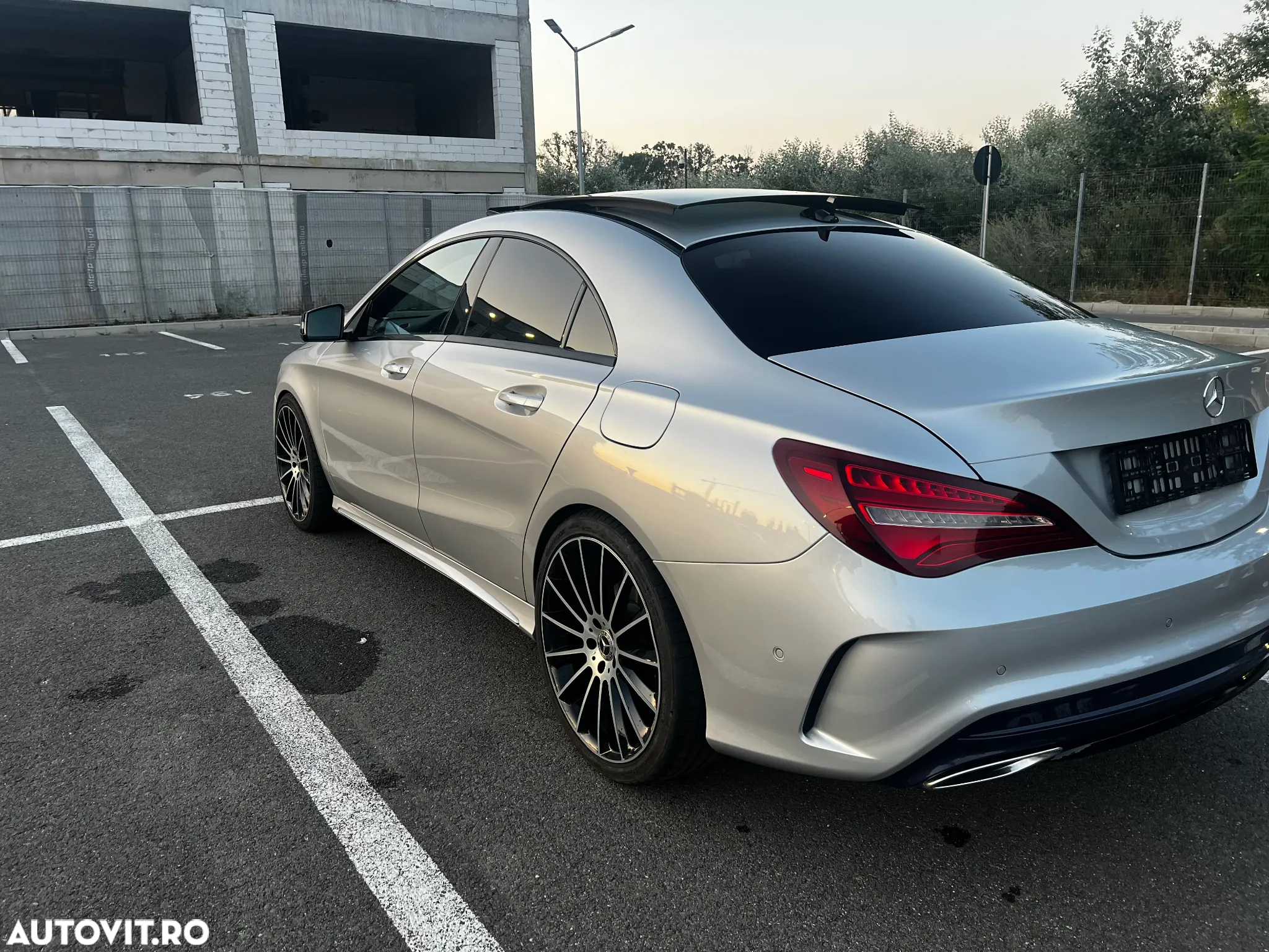 Mercedes-Benz CLA 200 d 7G-DCT AMG Line - 6
