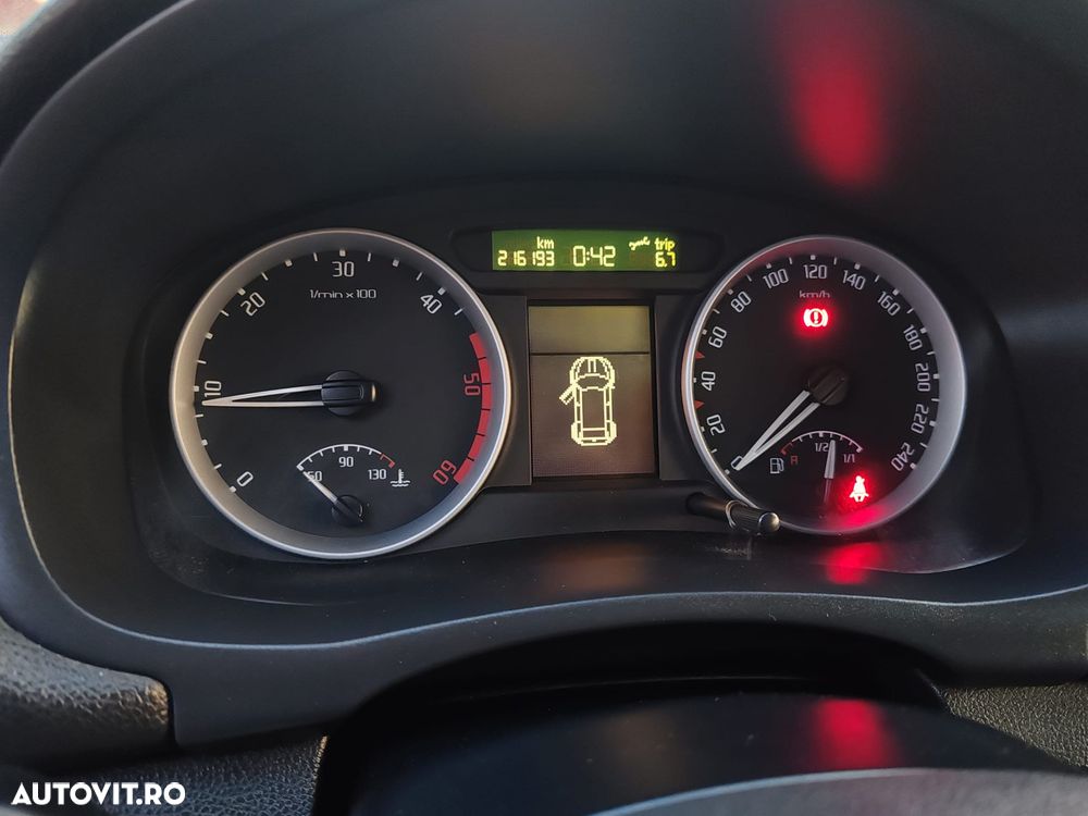 Skoda Fabia - 12