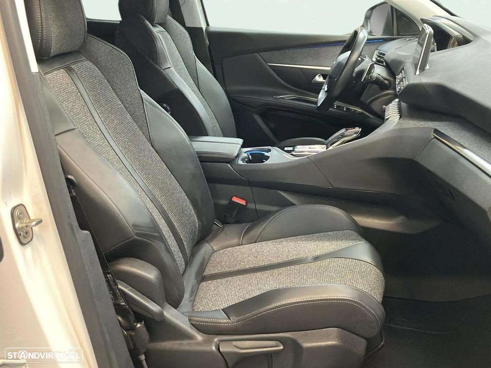 Peugeot 5008 1.5 BlueHDi Allure EAT8 - 16