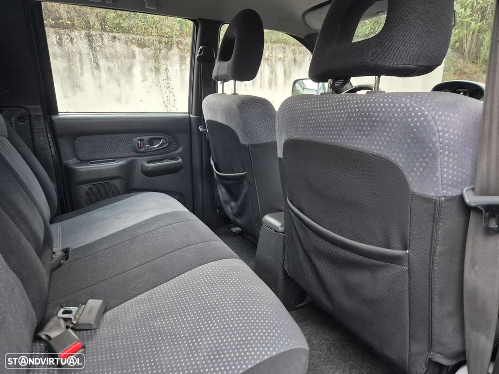 Mitsubishi L200 2.5 TD CD Strakar AC+ABS - 9