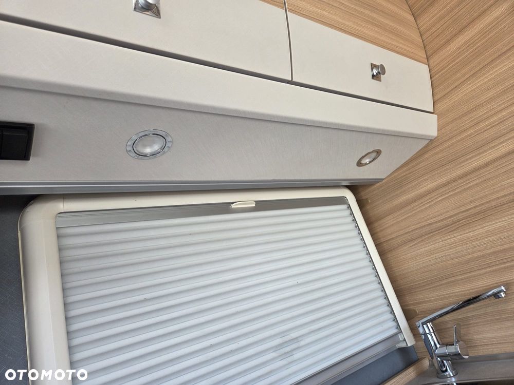 Dethleffs Camper 730FKR - 12