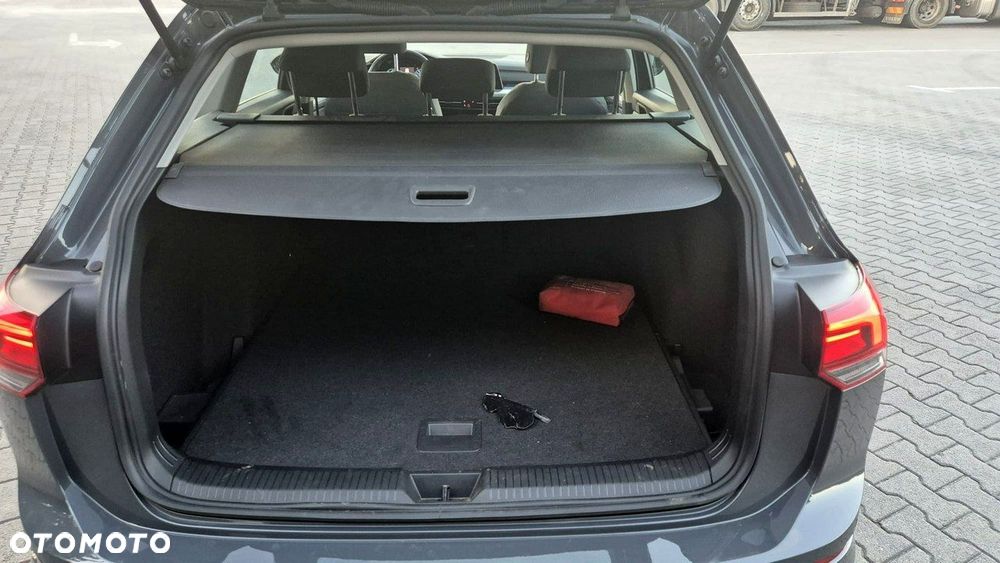 Volkswagen Golf - 20