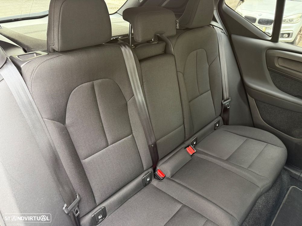 Volvo XC 40 1.5 T3 Tech Edition - 28