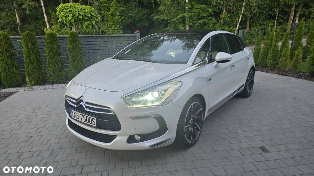 Citroën DS5 2.0 HDi Hybrid4 SoChic MCP - 1