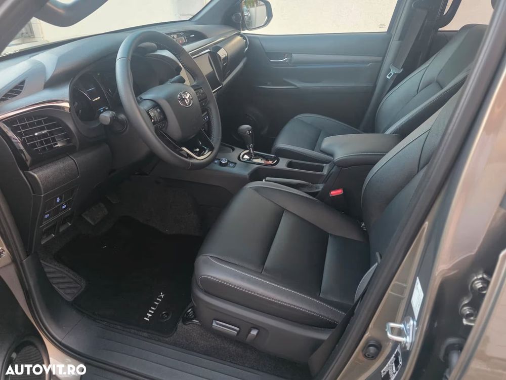Toyota Hilux - 15