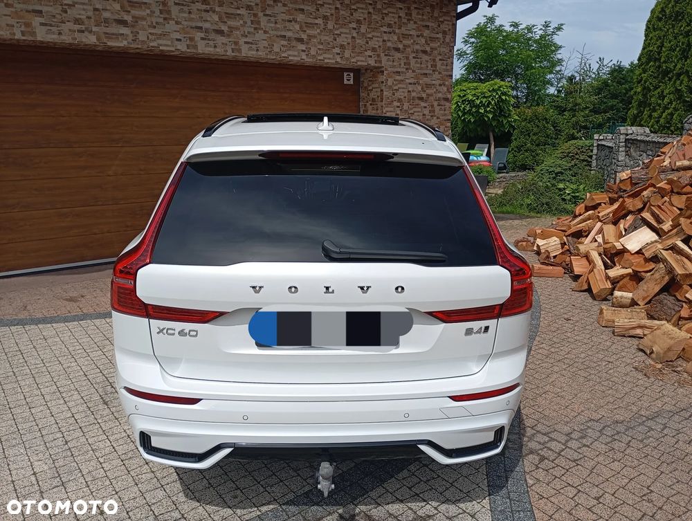 Volvo XC 60 B4 D AWD Ultimate Dark - 4