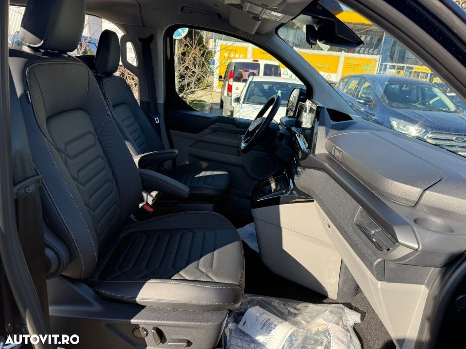 Ford Tourneo Custom - 17